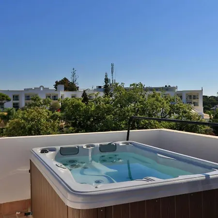 2 Townhouse 3 Bedroom Close To Amenities And Vale do Lobo