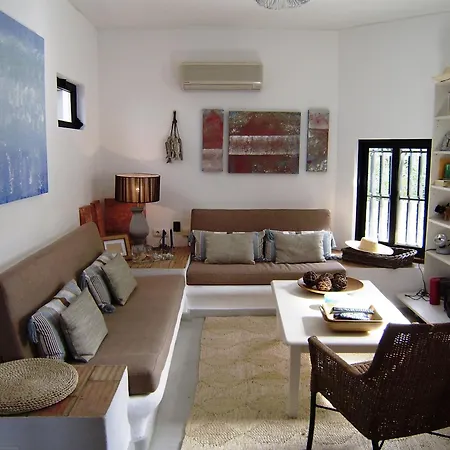 Villa 2 Townhouse 3 Bedroom Close To Amenities And *