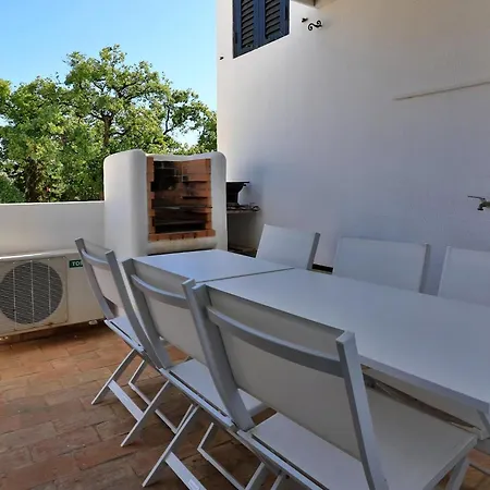 Villa 2 Townhouse 3 Bedroom Close To Amenities And Vale do Lobo