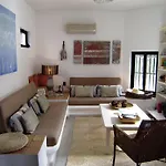 2 Townhouse 3 Bedroom Close To Amenities And 빌라 *