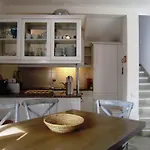 2 Townhouse 3 Bedroom Close To Amenities And * 발도로보